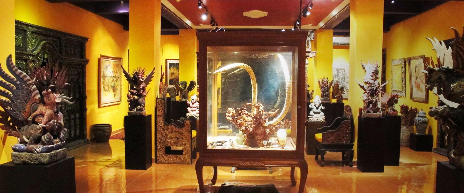 Tanah Merah Collection and Gallery
